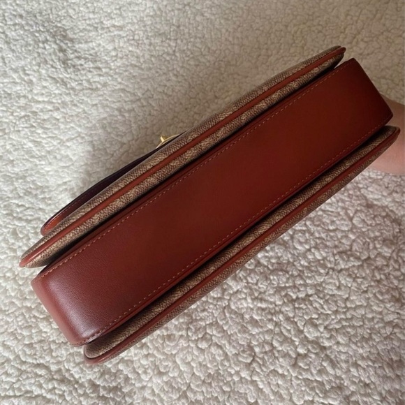 Coach Cassie Crossbody - Picture 4 of 6